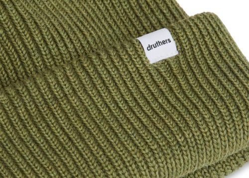 new DRUTHERS 1x1 RIBBED MERINO WOOL BEANIE OLIVE DETAIL